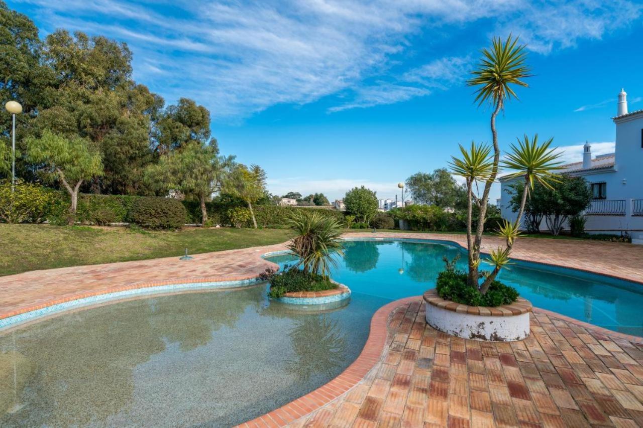 Luxury Modern T2 Ocean View - Free Parking - Pool Apartamento Alvor Exterior foto